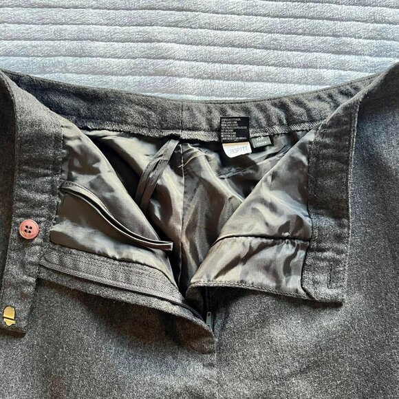 Women’s Size 12 Petite Solid  Gray Wool Lined Dress Slacks - Picture 7 of 9